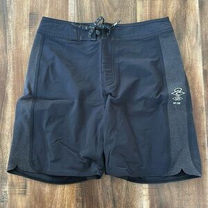 🌊EUC Boys Rip Curl Mirage Ultimate Stretch Boardshorts